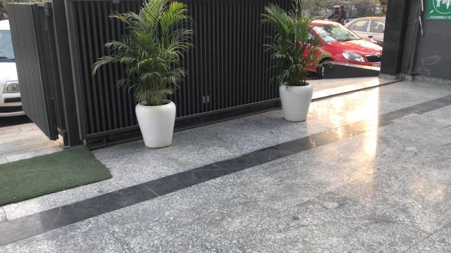 Golden Keys Inn,Ashok Vihar,3 star