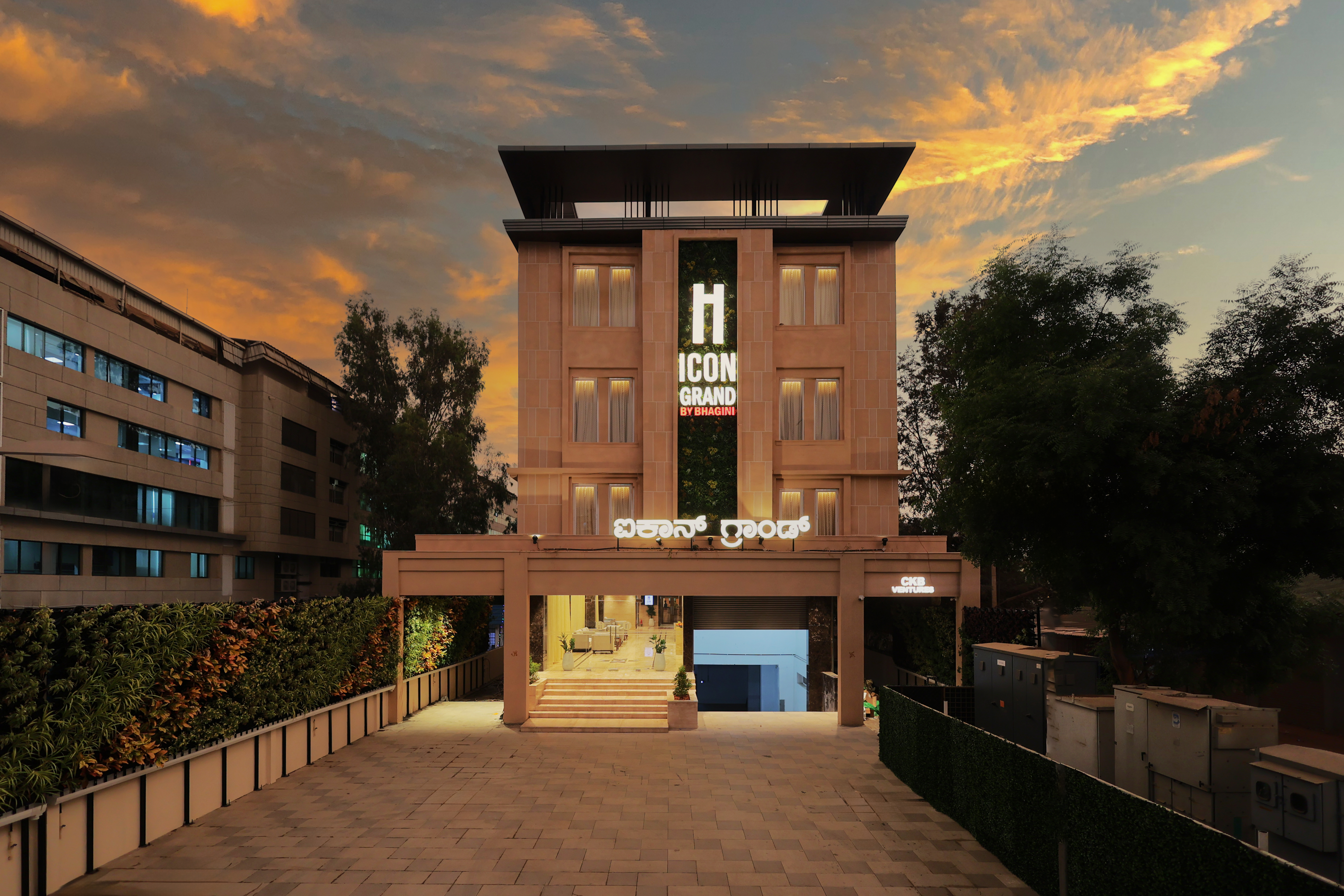 Icon Grand Hotel By Bhagini,Hal/ Old Airport Road,4 star